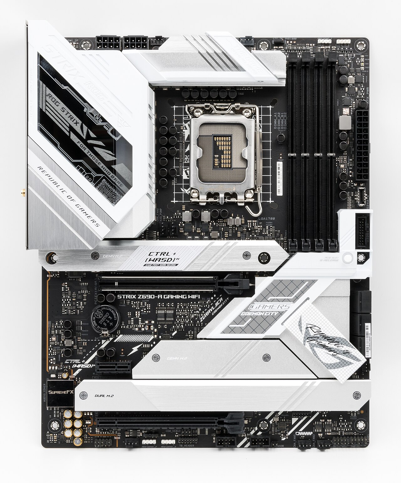 ASUS Z690マザーボードの写真